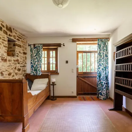 Quaint In Near Σπίτι διακοπών Ferce